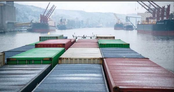 
محدودیت‌های وارداتی بدون ارزیابی عواقب آن، پایان یافت