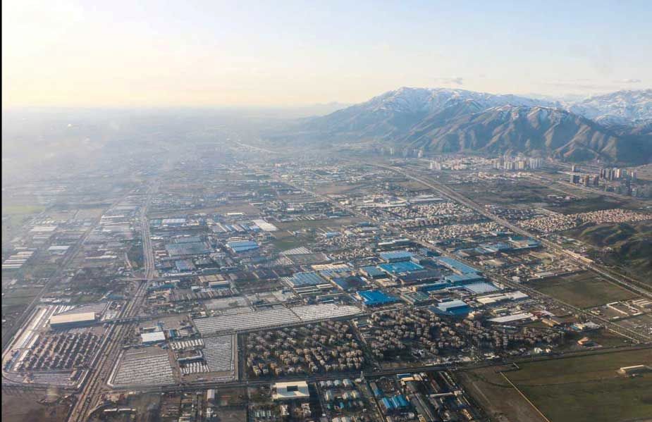 نیمی از اراضی شهرک‌های صنعتی بلااستفاده مانده‌اند