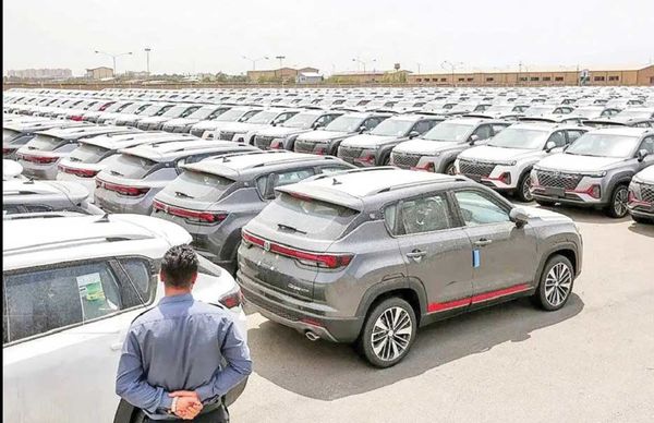 
گرفتاری خریداران خودرو‌های وارداتی در بن‌بست خدمات پس از فروش