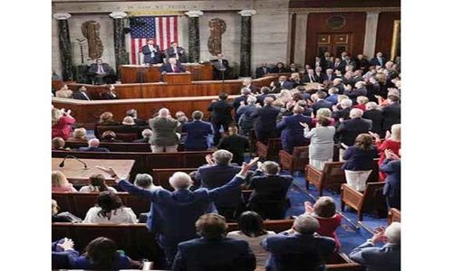 ژنو در میانة آتش و امضا