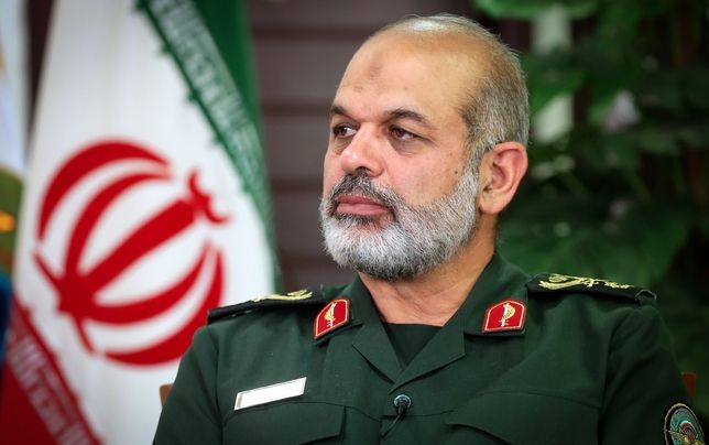 

جرئت ندارند حزب‌الله را خلع‌سلاح کنند