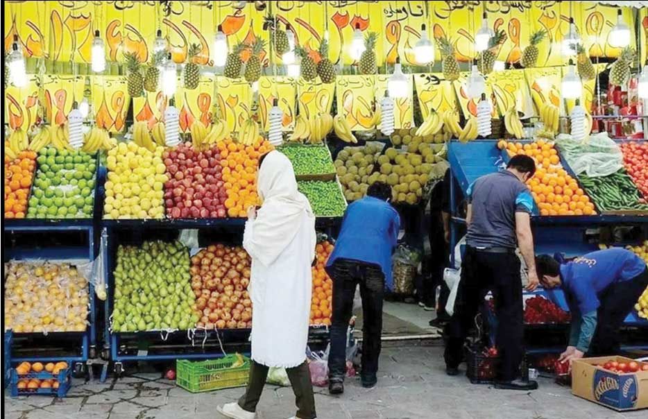 
خرید میوه مردم مثل گذشته نیست