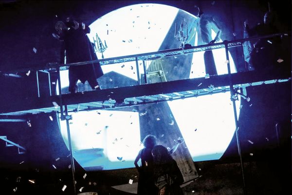 
تمثیلات خاورمیانه‌ای