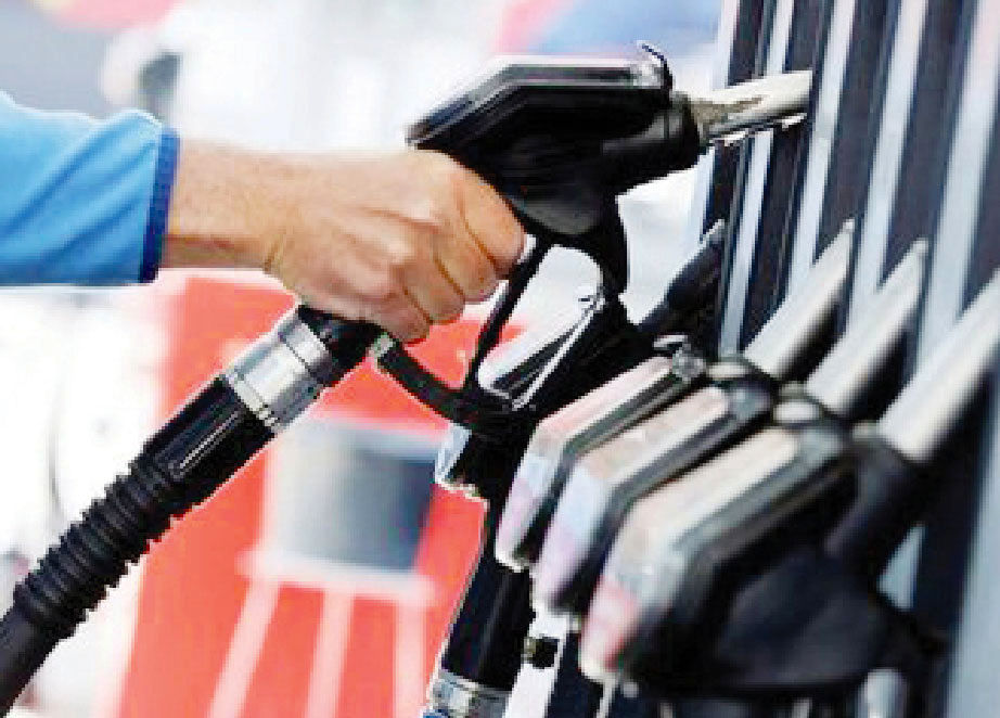 اجرای نرخ سوم بنزین به معنای تحمیل هزینه مضاعف بر مصرف‌کننده است