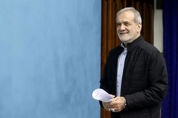 پزشکیان  ۱۶ آذر

به دانشگاه علوم پزشکی بهشتی می‌رود