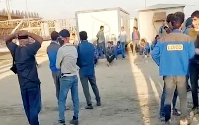 کارگران پیمانکاری پروژه پتروشیمی چابهار تجمع کردند