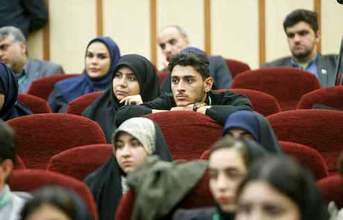 محو دغدغه‌های صنفی در هیاهوی سیاست