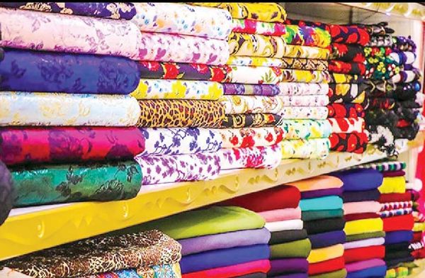 هدررفت یک میلیارد دلار برای واردات پارچه بنجل!
