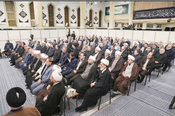 
در دیپلماسی و میدان با دست پُر وارد خواهیم شد