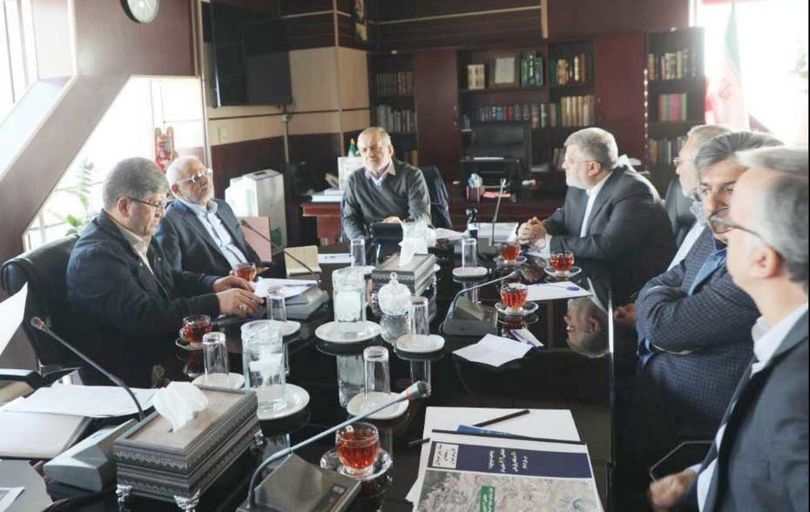 
تاکید رئیس‌جمهور بر تلاش برای تغییر جدی سوخت خودروهای عمومی و خصوصی 