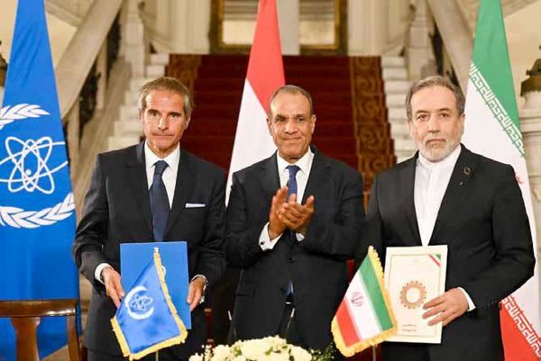 توافق در قاهره؛ بازی‌های سیاسی در داخل