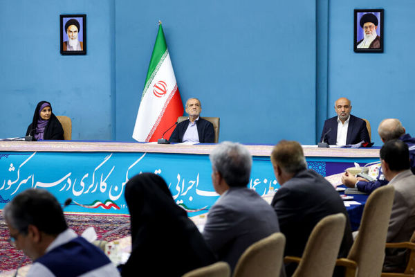 
بنگاه‌های تولیدی به فرآیند ساخت مسکن کارگری وارد شوند