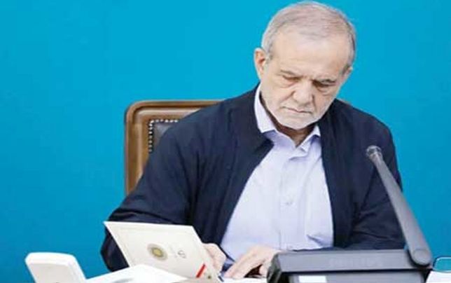 افتتاح طرح انتقال آب دریای عمان 

به فلات مرکزی با دستور پزشکیان