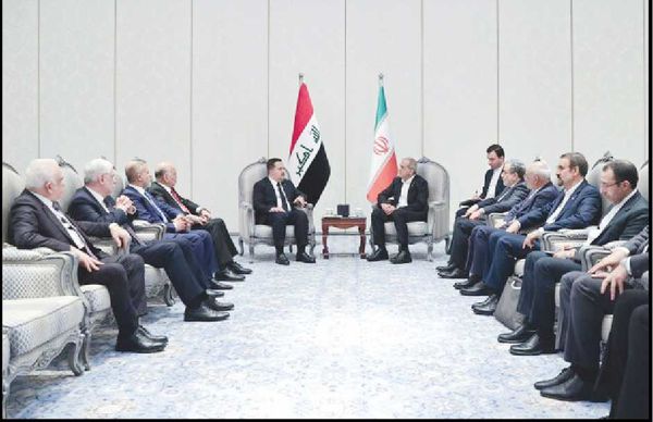 روند دیپلماتیک میان ایران با آمریکا و کشورهای اروپایی را با جدیت دنبال میکنیم