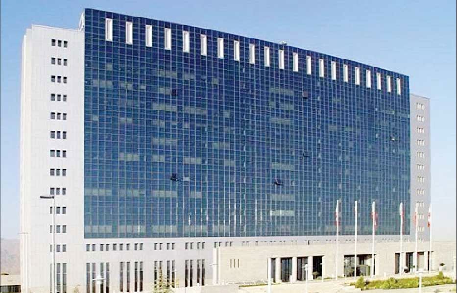 
قصور وزارت نیرو در پرداخت مطالبات پیمانکاران برق با وجود تزریق منابع