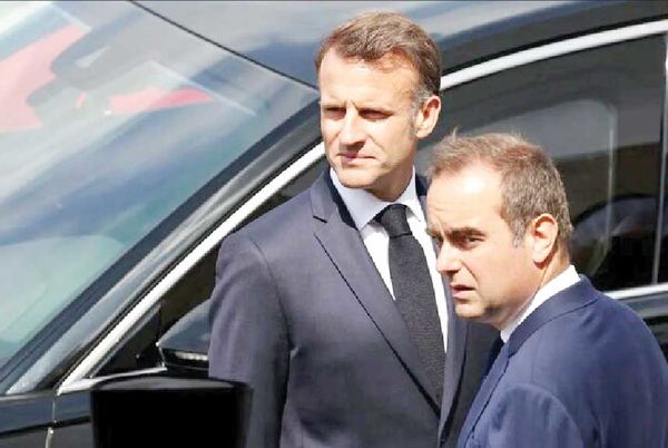 

بازگشت «لکورنو» و پرده دوم آشفتگی 

در پاریس