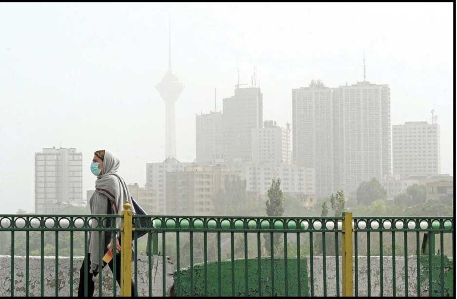 تداوم آلودگی هوا آینده توسعه کشور را تهدید میکند