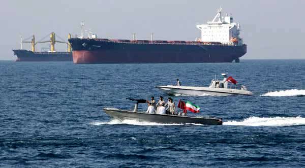 نباید به تهدیدکنندگان بستن تنگه هرمز اعتماد کرد