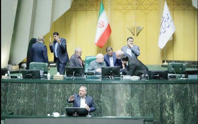 
هیچ استیضاحی فعلاً به جریان نیافتد