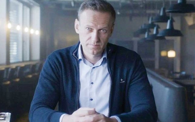 انگلیس: روسیه ناوالنی را با سم نادر در زندان به کام مرگ کشاند