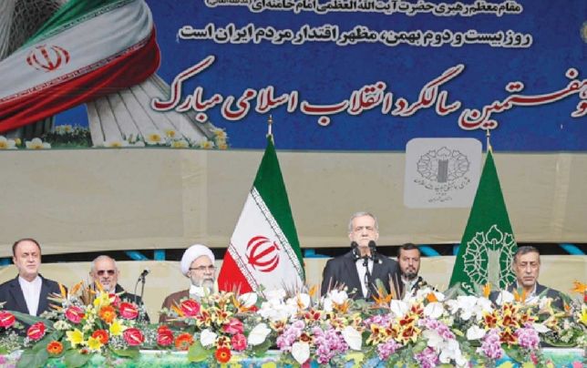 
باید با هدایت رهبر معظم انقلاب، زخم حوادث دی‌ماه را درمان کنیم