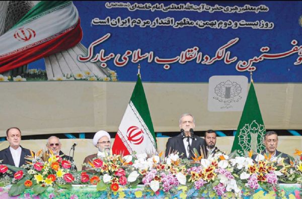 
باید با هدایت رهبر معظم انقلاب، زخم حوادث دی‌ماه را درمان کنیم