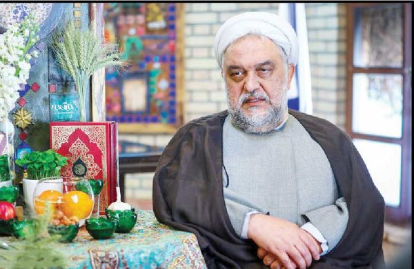 منتقدان پزشکیان در واقع حضرت آقا را زیر سوال میبرند