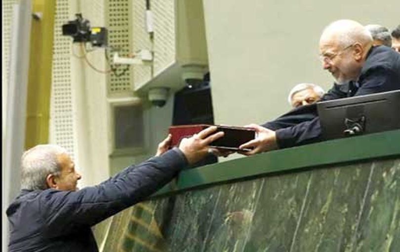 پزشکیان لایحه بودجه سال ۱۴۰۵ را 

تقدیم مجلس کرد