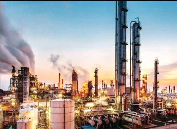 
پالایشگاه‌ها با تبانی بازار داخلی را تقسیم کرده‌اند