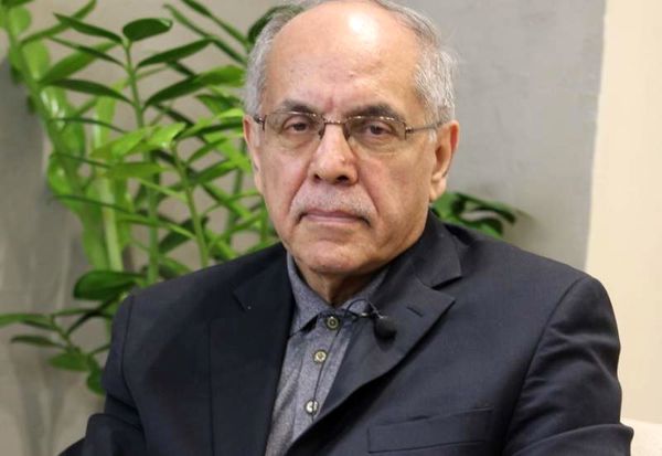 امنیت ملی ایران با برنامه هستهای نظامی به خطر میافتد