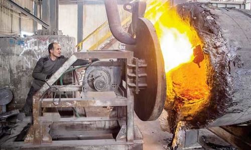 حقوق کم و بیکاری اختیاری جوانان