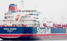 درخواست برای آزادی خدمه نفتکش انگلیسی