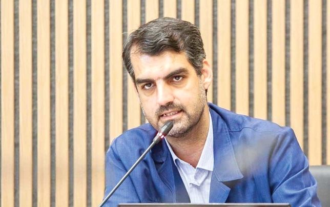 
دولت وزرای ناکارآمد را جابه‌جا نکرده است