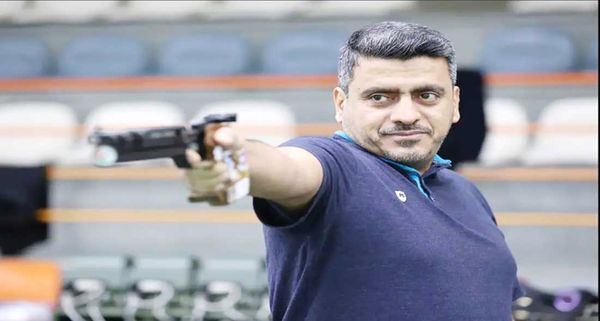 فروغی دوباره طلای تاریخی گرفت