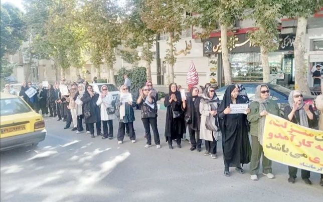 تجمع بازنشستگان کرمانشاه 

مقابل صندوق کشوری