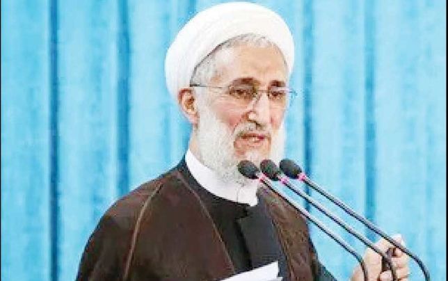  رئیسی بعد از جنجال باغ ازگل مرا نوازش می‌کرد، 
می ترسید ضربه خورده باشم