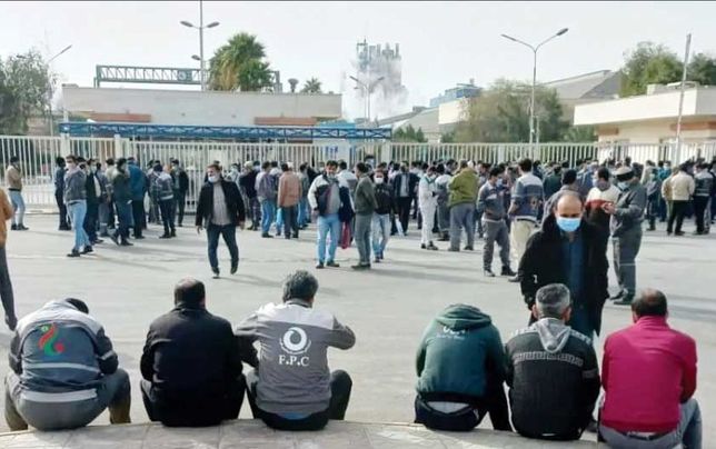اعتراضات کارگران شرکتی 

پتروشیمی رازی پایان یافت