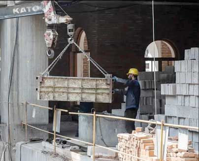 

مسیر سخت بازنشستگی 

برای کارگران ساختمانی