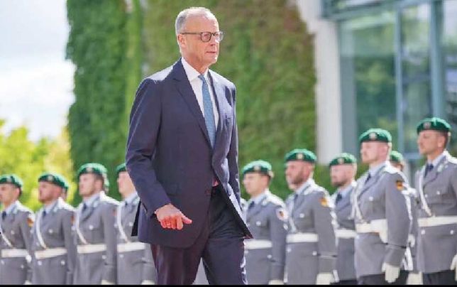 

آلمان برای کاهش وابستگی نظامی 

به چین و آمریکا ارتش تشکیل می‌دهد 