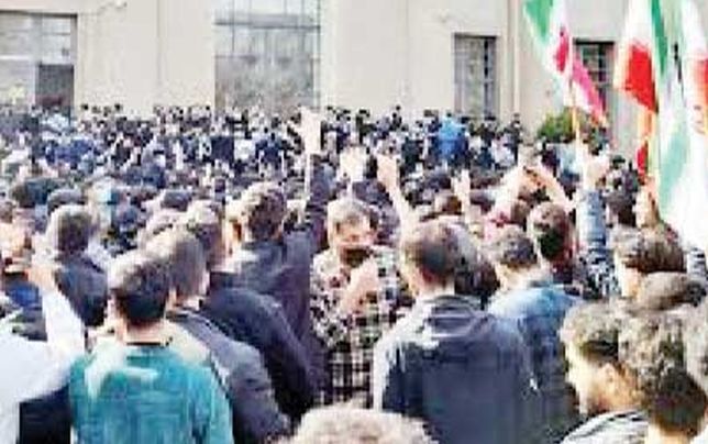 

از گسیل نیروها، برای برخورد با دانشجویان خودداری شود