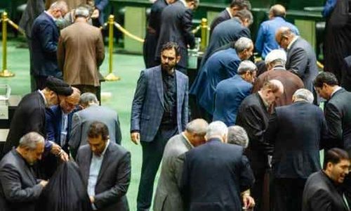 مجلس؛ صحنه تقابل و شکاف در جریان اصولگرایی