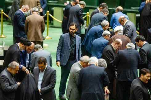 مجلس؛ صحنه تقابل و شکاف در جریان اصولگرایی